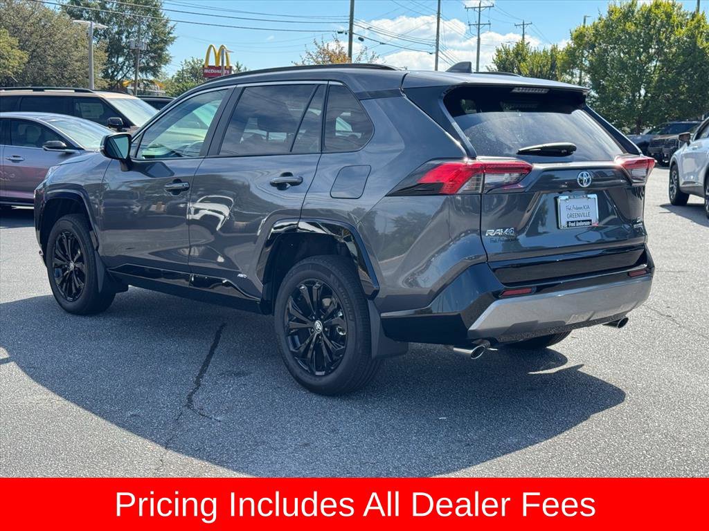 Used 2024 Toyota RAV4 SE AWD/4WD image 5
