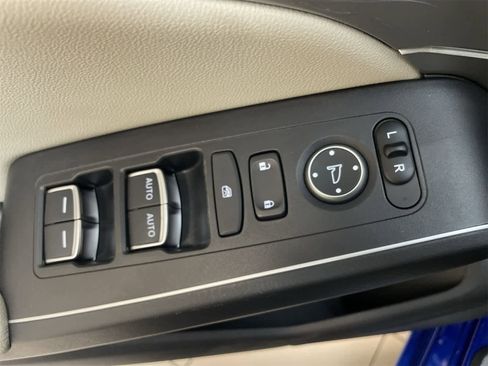 Used 2023 Acura Integra A-Spec image 17