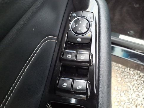 Used 2019 Ford Edge Titanium w/ Cold Weather Package image 25