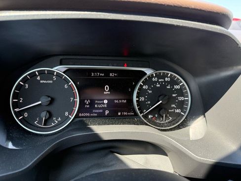 Used 2022 Nissan Rogue SV FWD image 25