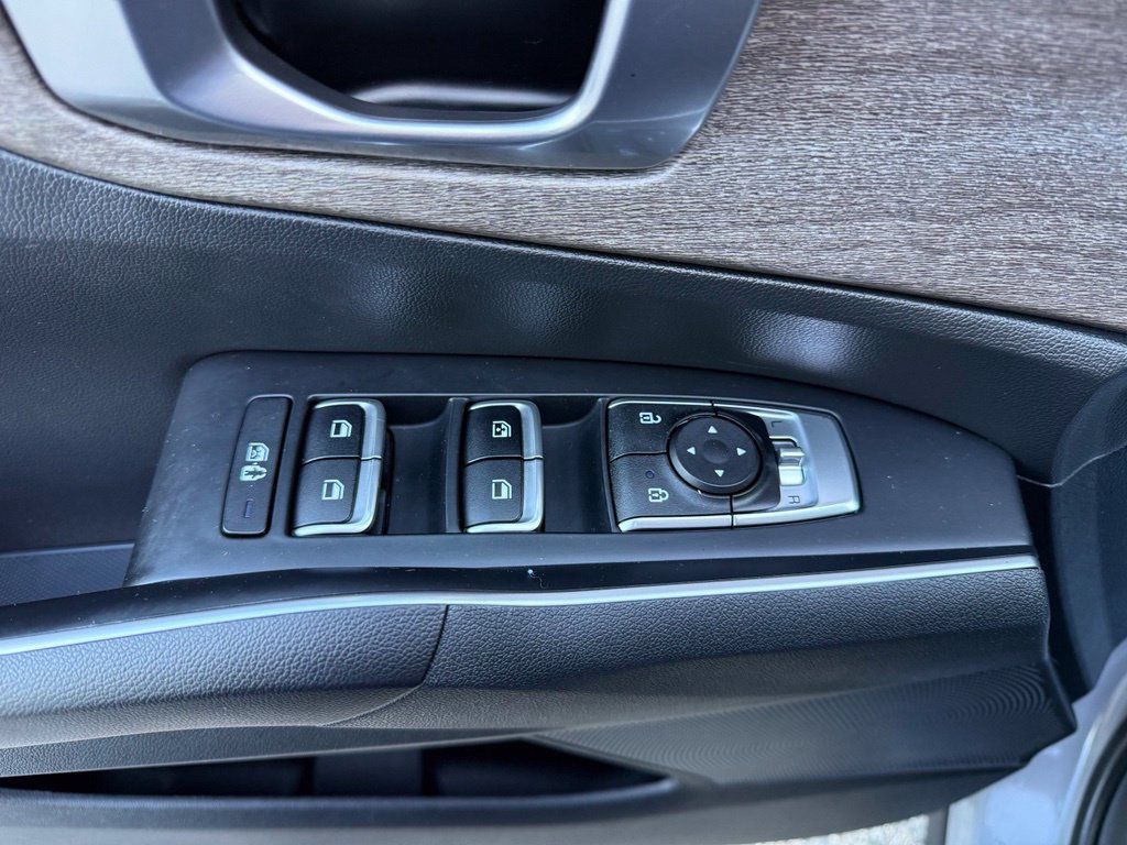 Used 2022 Kia Sorento S AWD/4WD image 13
