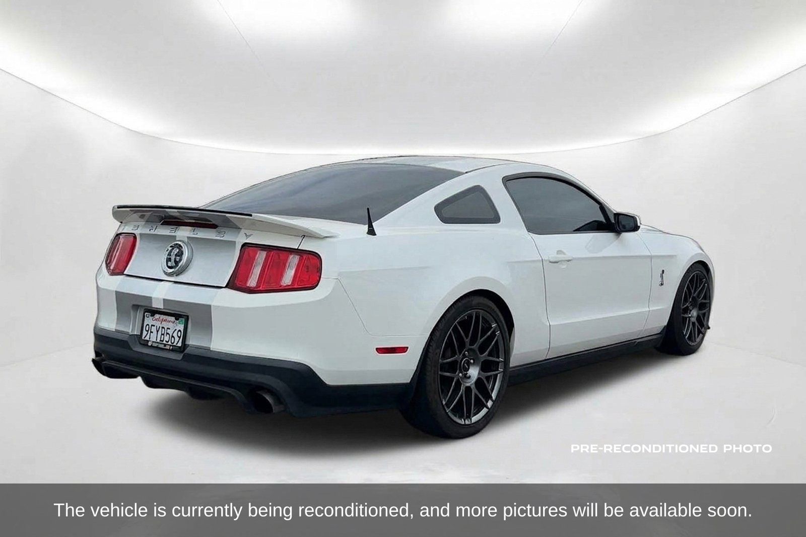 Used 2012 Ford Mustang Shelby GT500 w/ SVT Performance Pkg RWD image 6
