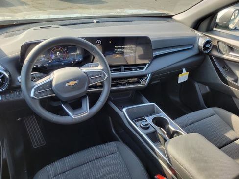 New 2026 Chevrolet Equinox LT w/ Safety and Technology Package AWD/4WD image 20