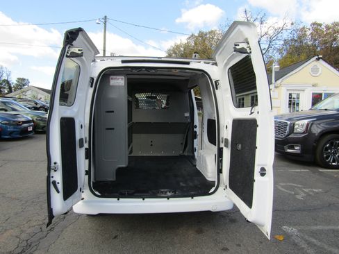 Used 2019 Nissan NV200 SV w/ Back Door Glass Package image 13