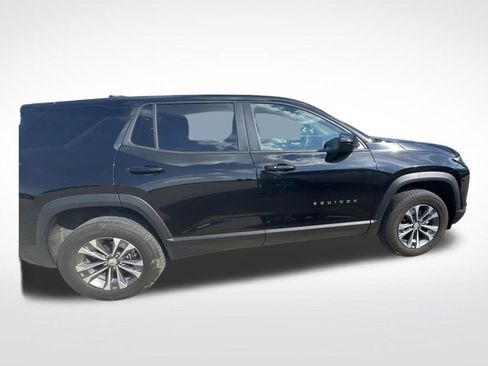 Used 2026 Chevrolet Equinox LT FWD image 3