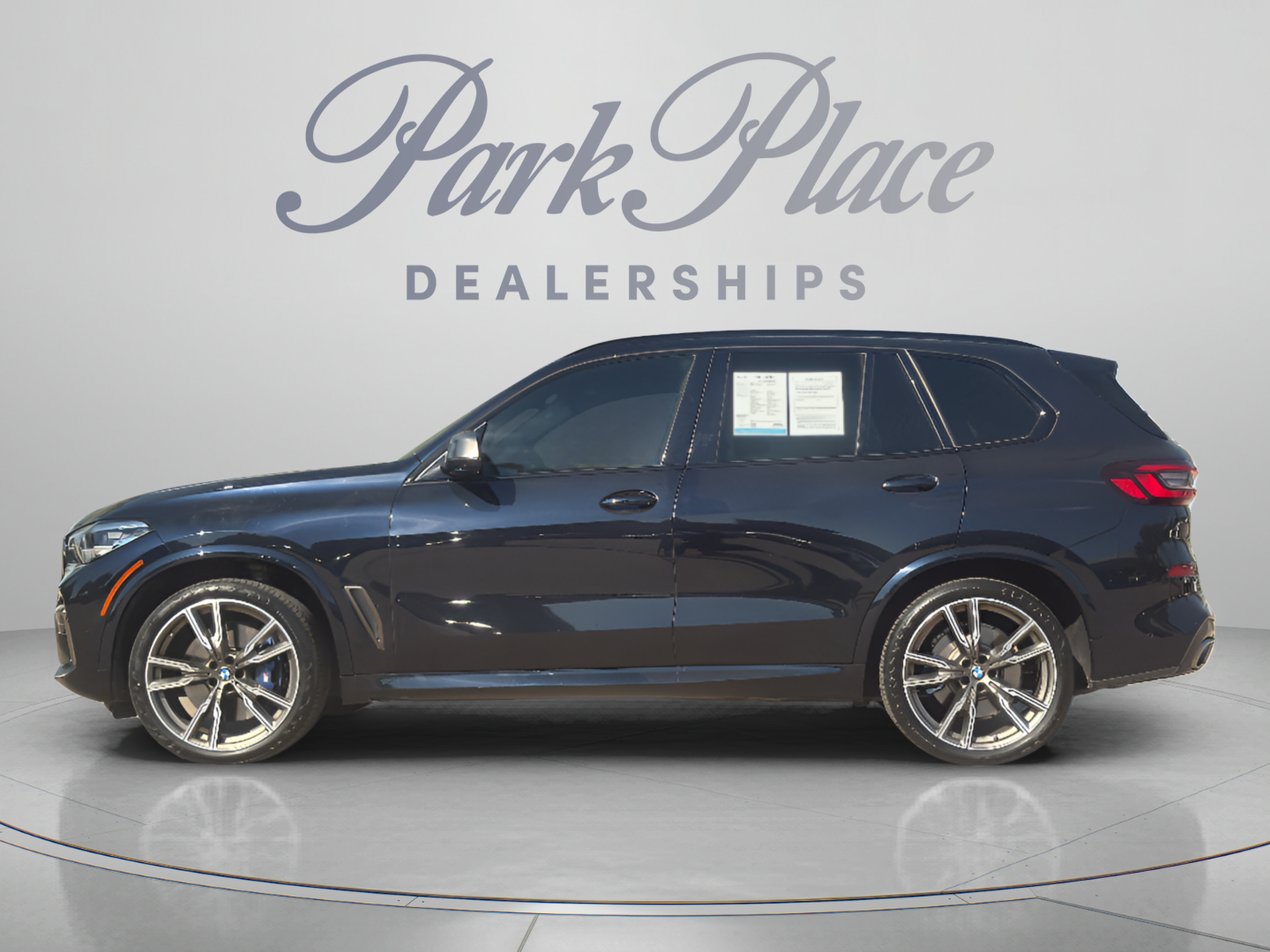 Used 2023 BMW X5 M50i w/ Parking Assistance Package AWD/4WD image 2