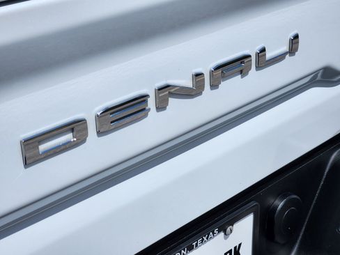 Used 2026 GMC Sierra 2500 Denali Ultimate AWD/4WD image 30