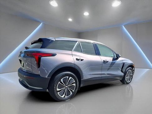 Used 2025 Chevrolet Blazer EV LT image 16