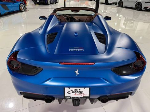 Used 2018 Ferrari 488 Spider image 6