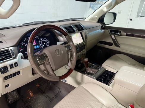 Used 2017 Lexus GX 460 Luxury image 14