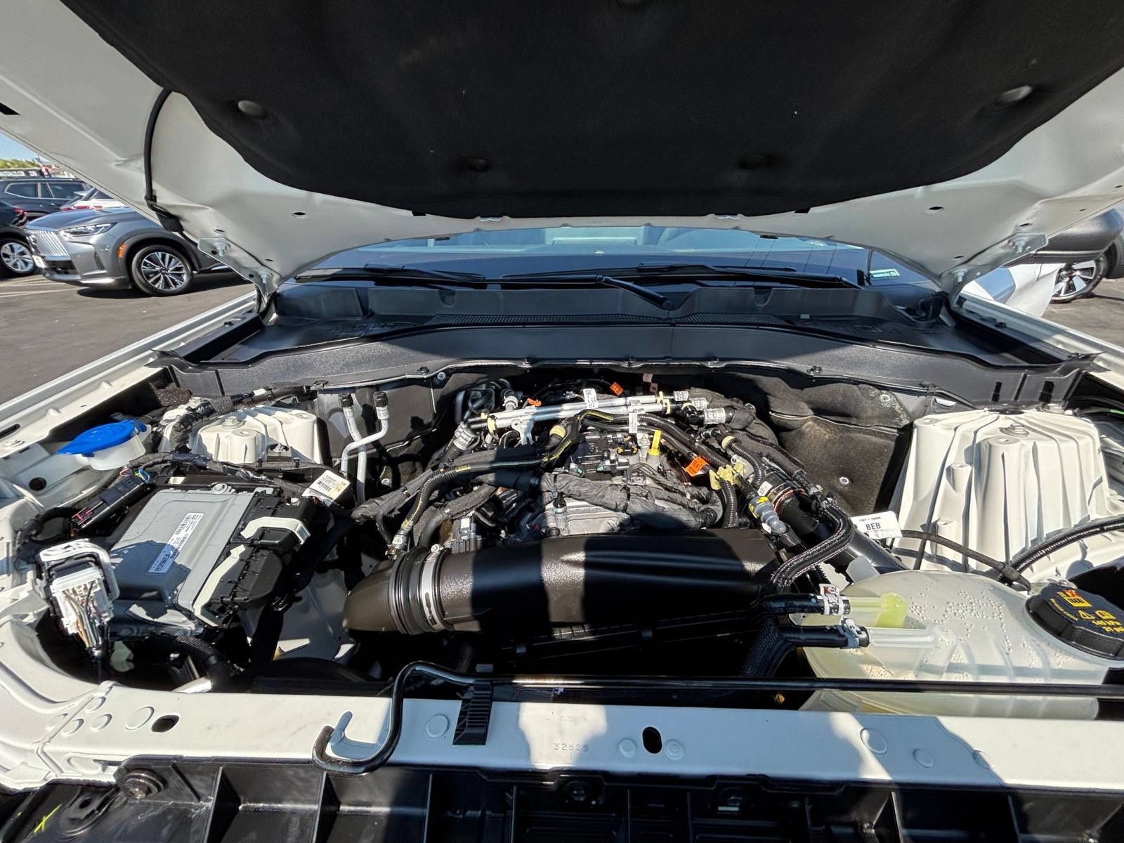 Used 2026 Ford Explorer Active AWD/4WD image 33