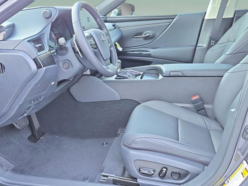 New 2025 Lexus ES 350 w/ Premium Package image 7
