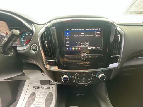 Used 2023 Chevrolet Traverse LT FWD image 48