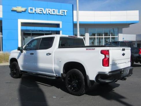 Used 2021 Chevrolet Silverado 1500 Custom Trail Boss w/ Safety Confidence Package image 8
