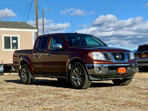 Used 2018 Nissan Frontier SL image 9