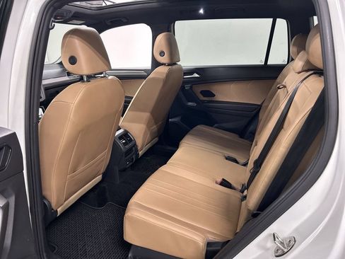 Certified 2024 Volkswagen Tiguan SE R-Line AWD/4WD image 20