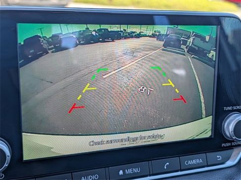 Used 2021 Nissan Sentra SV image 13