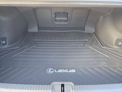 New 2025 Lexus ES 350 w/ Premium Package image 21