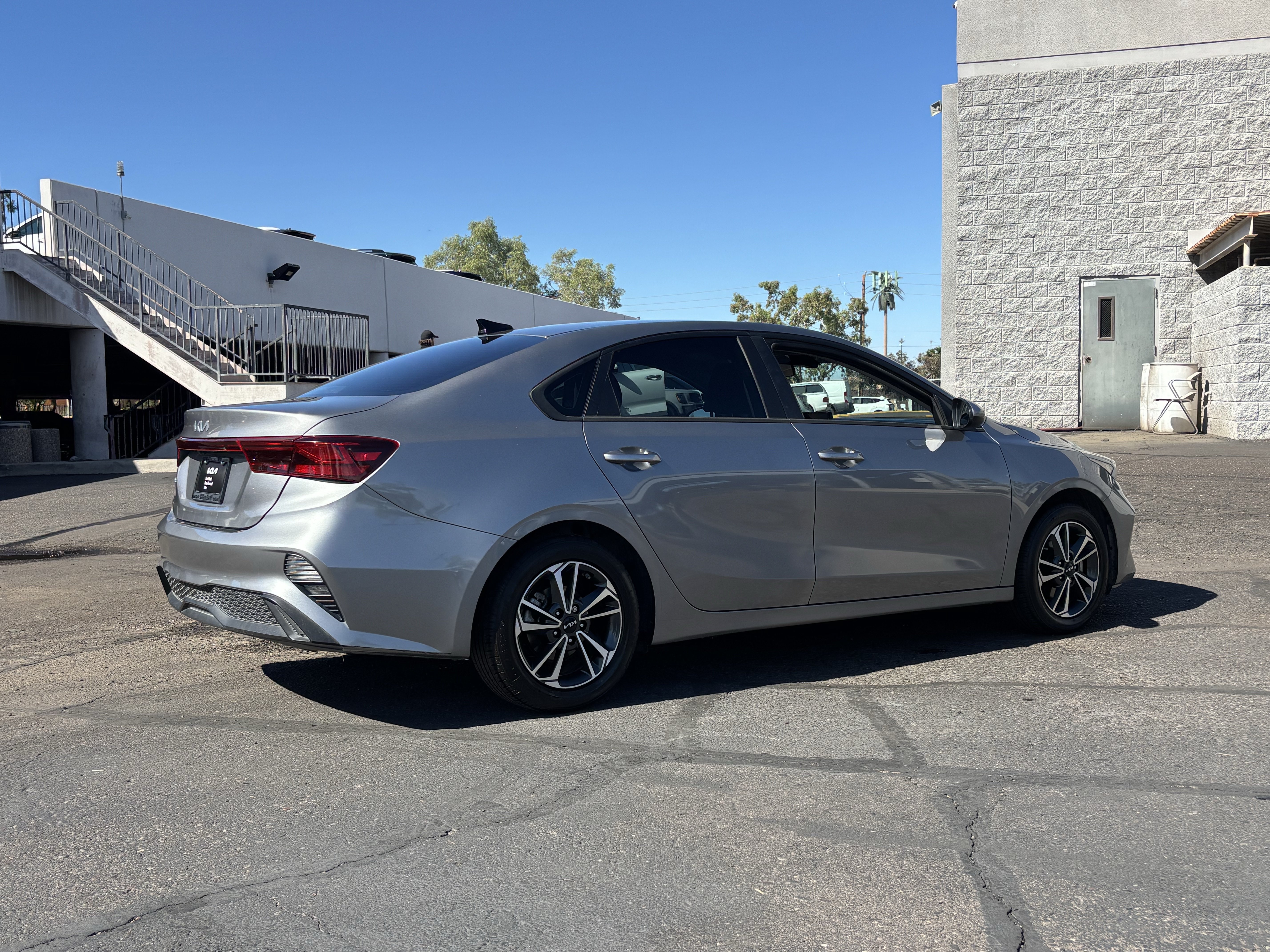 Certified 2024 Kia Forte LXS FWD image 3