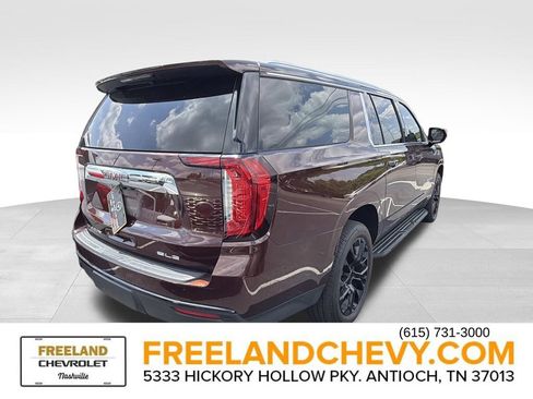 Used 2022 GMC Yukon XL SLE RWD image 2