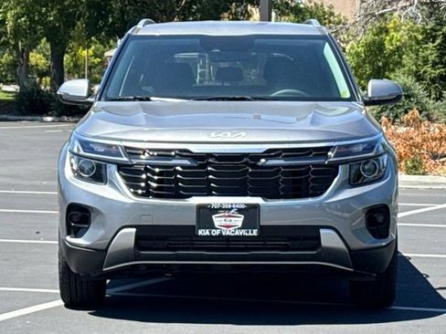 New 2026 Kia Seltos EX FWD image 9