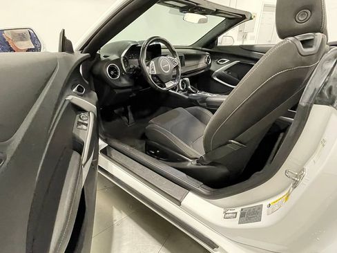 Used 2019 Chevrolet Camaro LT RWD image 64