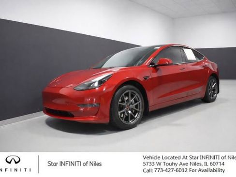 Used 2023 Tesla Model 3 Standard Range image 1