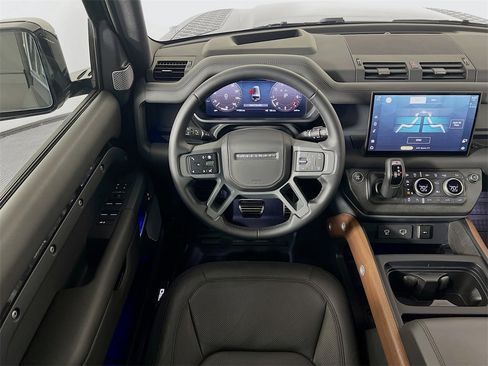 Used 2024 Land Rover Defender 130 X image 23