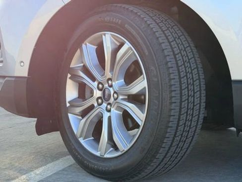 Used 2019 Ford Edge Titanium w/ Equipment Group 301A image 53