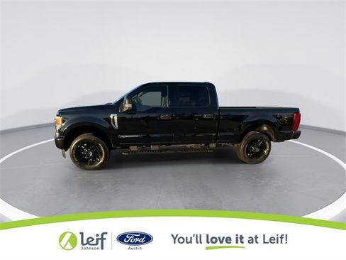 Used 2022 Ford F250 XLT w/ Black Appearance Package image 6