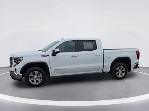 Used 2024 GMC Sierra 1500 SLT AWD/4WD image 4