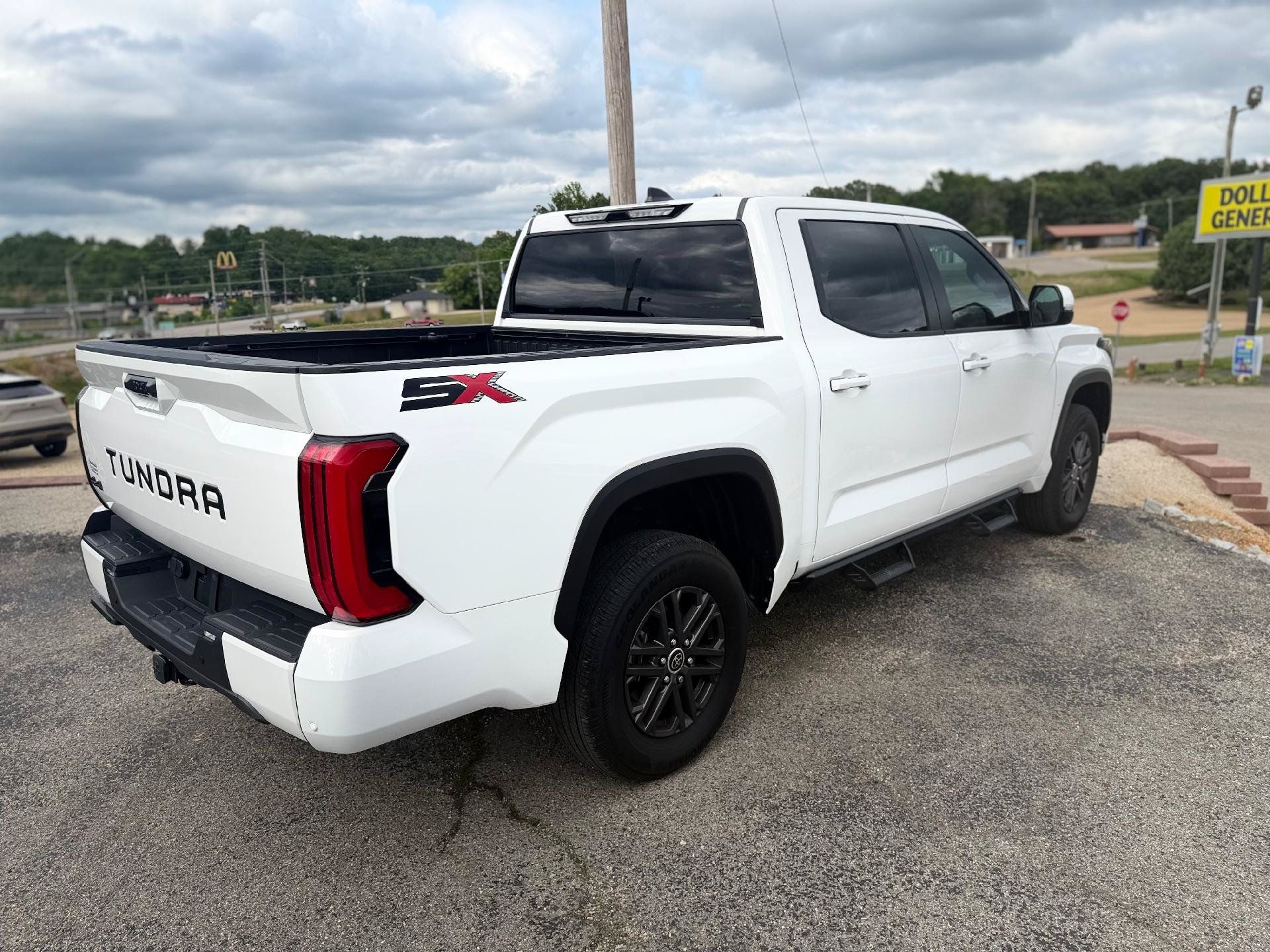 Used 2024 Toyota Tundra SR5 w/ SR5 Convenience Package AWD/4WD image 5
