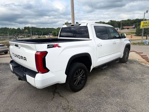 Used 2024 Toyota Tundra SR5 w/ SR5 Convenience Package AWD/4WD image 5