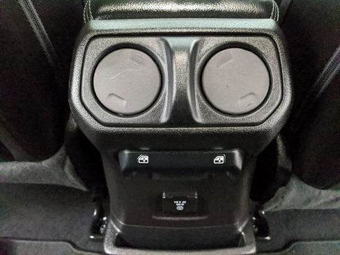 Used 2021 Jeep Wrangler Unlimited Sahara w/ Cold Weather Group image 13