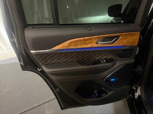 Certified 2023 Jeep Grand Cherokee Summit image 24