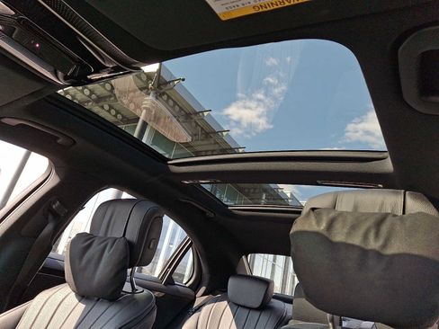 Certified 2022 Mercedes-Benz S 500 4MATIC image 11