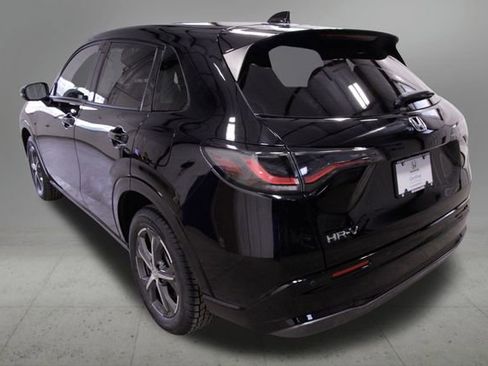 Certified 2024 Honda HR-V EX-L image 4