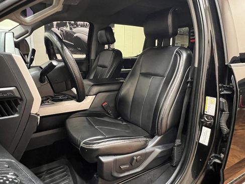 Used 2021 Ford F250 Lariat w/ Lariat Value Package image 32