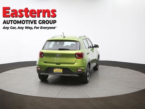 Used 2023 Hyundai Venue SEL w/ Cargo Package image 39