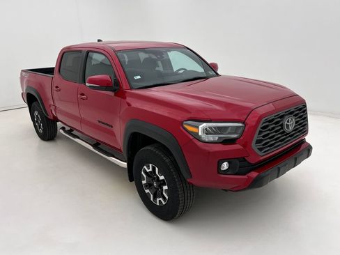 Used 2023 Toyota Tacoma TRD Off-Road image 2
