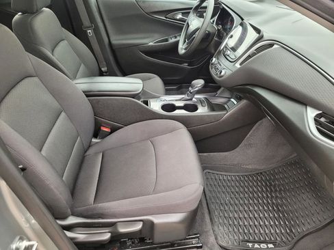 Used 2024 Chevrolet Malibu LT image 10