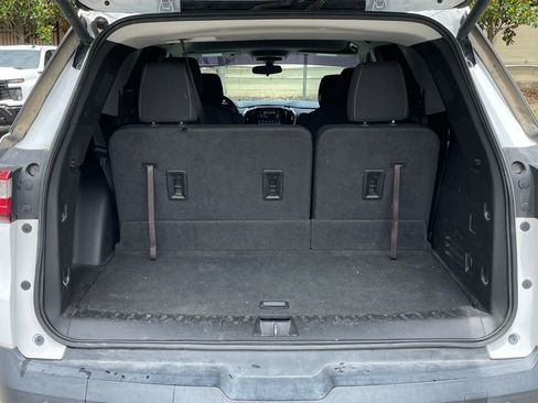 Used 2019 Chevrolet Traverse LT FWD image 7
