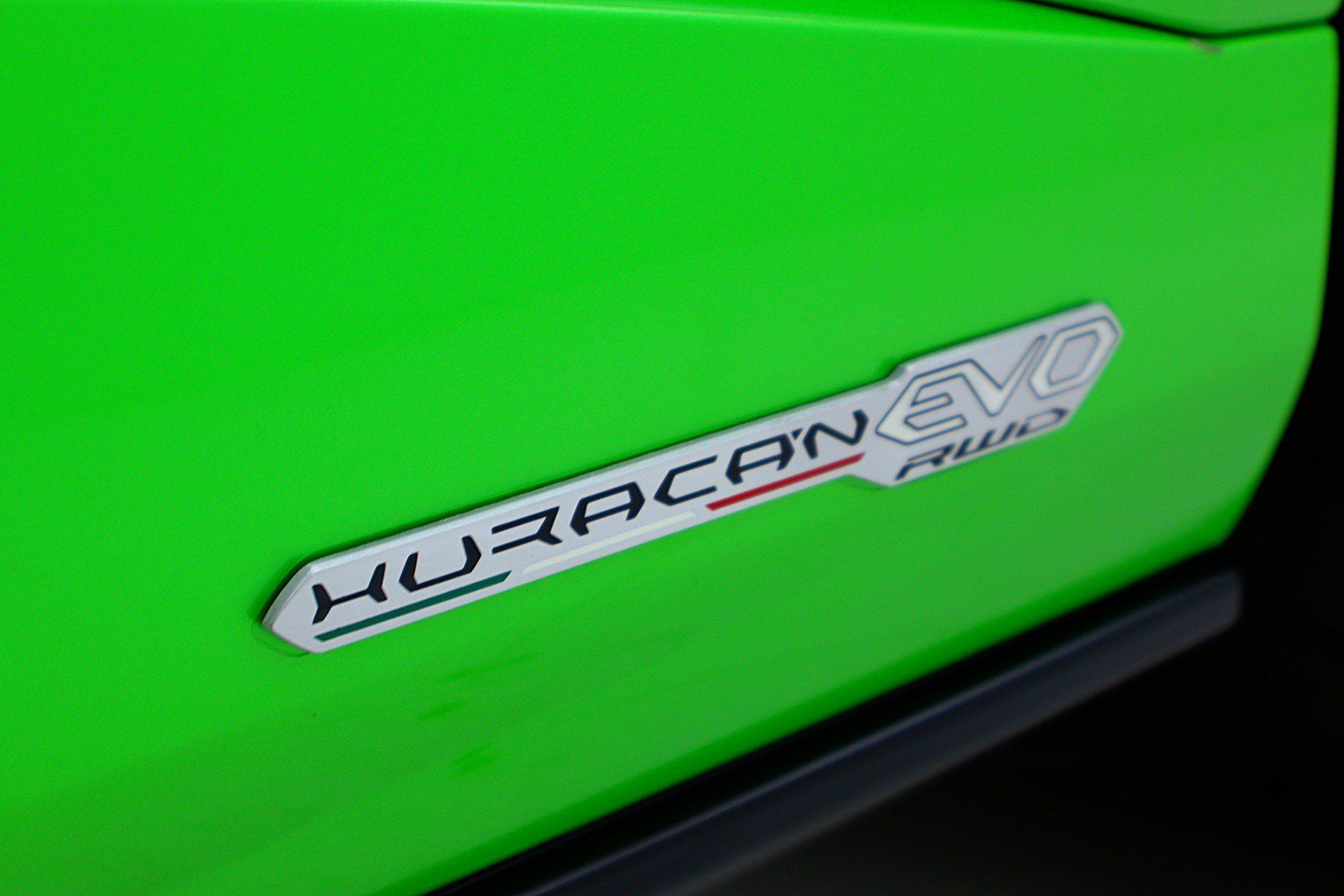 Used 2023 Lamborghini Huracan EVO RWD image 27