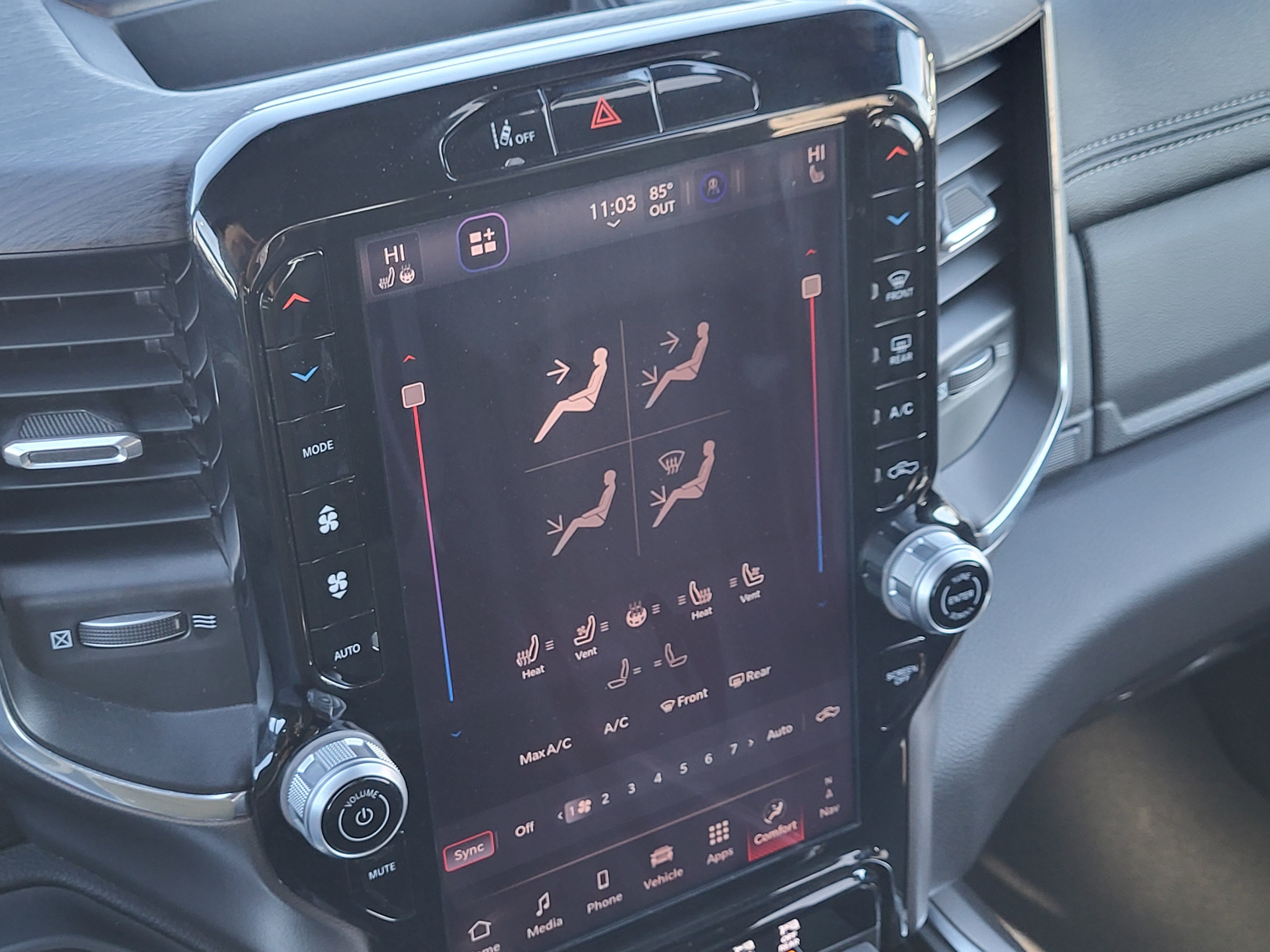 Used 2026 RAM 1500 Laramie AWD/4WD image 18