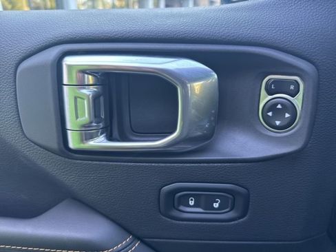 New 2025 Jeep Wrangler Unlimited Rubicon 392 image 28