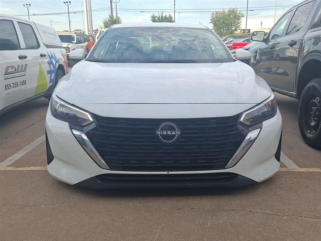 Used 2025 Nissan Sentra SV FWD image 5