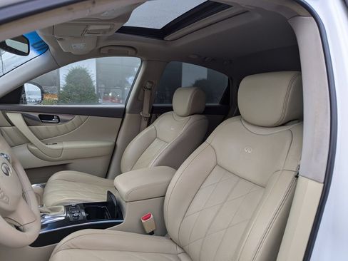 Used 2010 INFINITI FX35 AWD w/ Navigation Pkg image 15