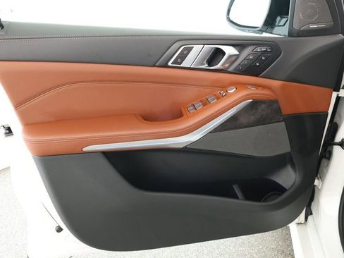 Used 2024 BMW X7 M60i w/ Executive Package image 9