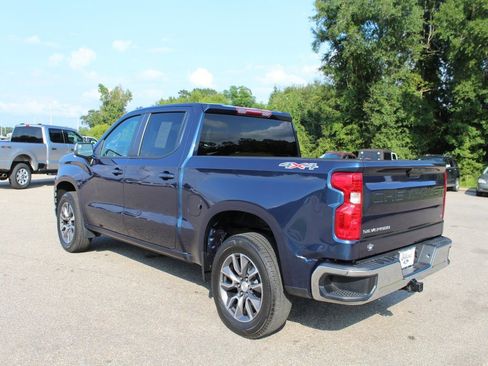 Used 2022 Chevrolet Silverado 1500 LT image 12