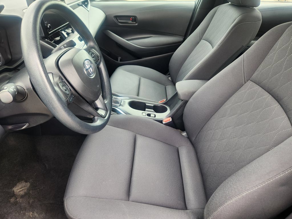 Used 2024 Toyota Corolla LE FWD image 7